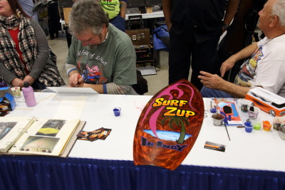 Surf board pin stripped Surf Zup