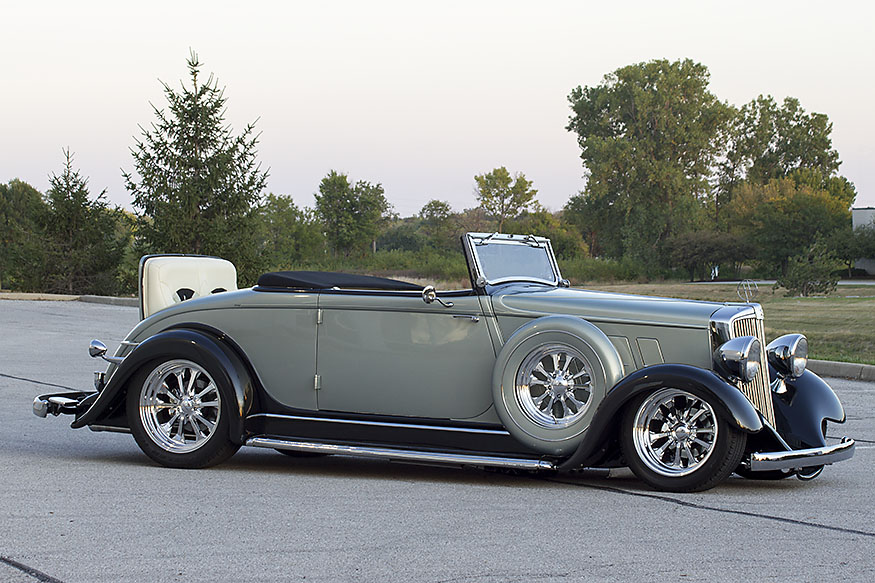 Donna Downs' 1934 Cabriolet Hupmobile Front 3/4