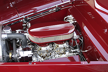 G.M. 350 c.i. crate motor pumping out 383 hp