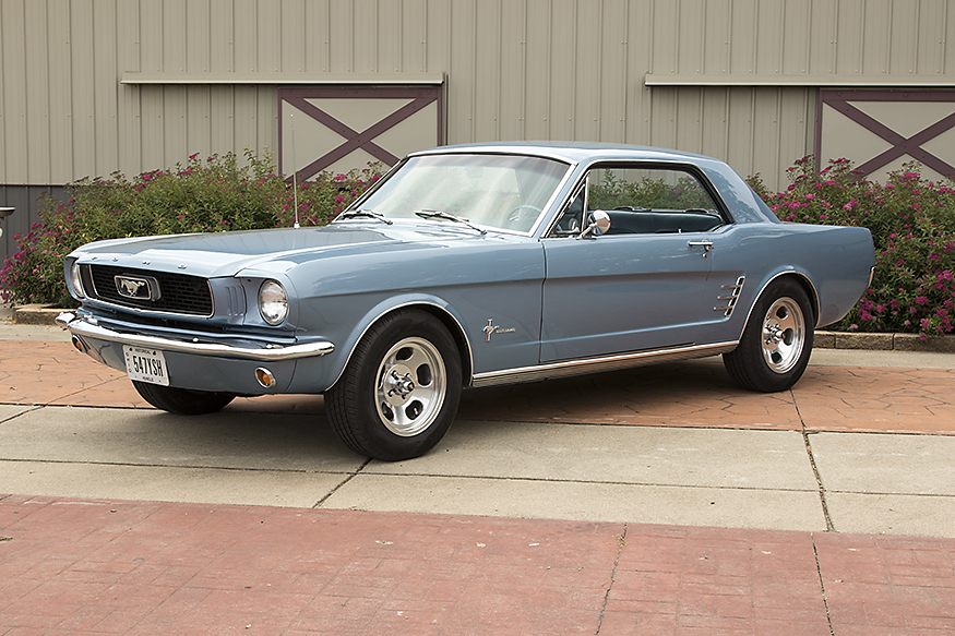 Kristi O'shea's 1967 Mustang Front 3/4
