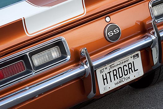 Rear tailights with license plate of Hot Rod Girl