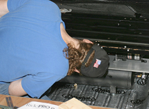 Checking plate clearance in trunk